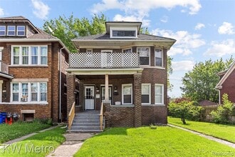 Building Photo - 1076 N Rademacher St