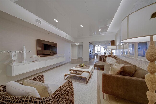 Foto del edificio - 2200 N Ocean Blvd