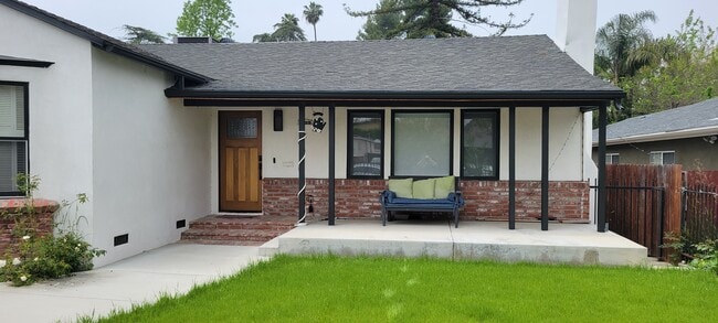 Building Photo - 4215 Mammoth Ave