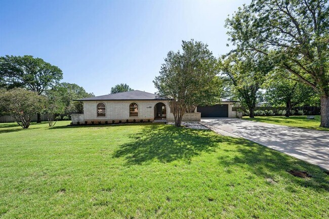 Building Photo - 109 Woodland Rd
