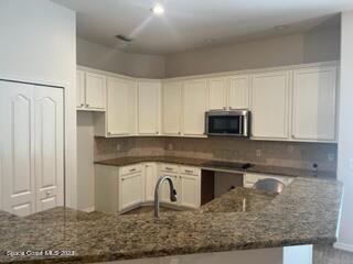 Foto del edificio - 3245 Helmsdale Ct