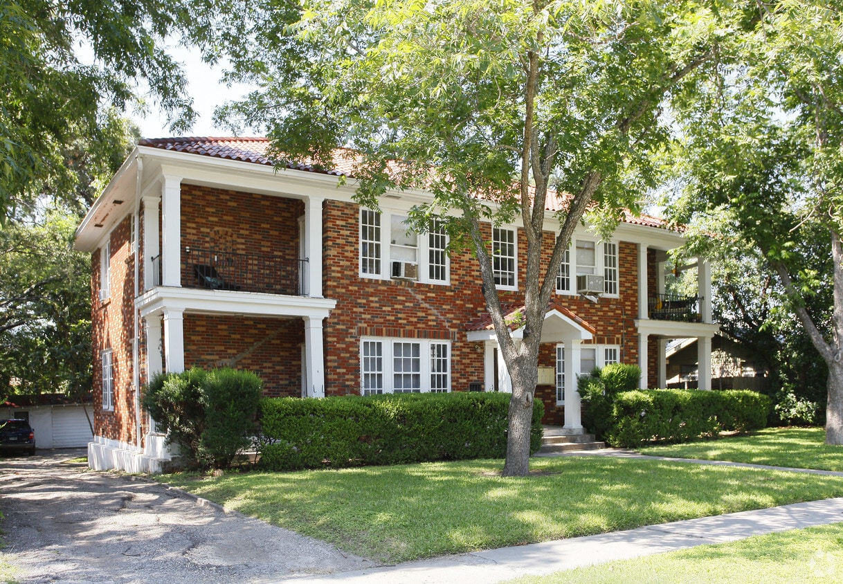 128 Katherine Ct, San Antonio, TX 78209 Apartments in San Antonio, TX