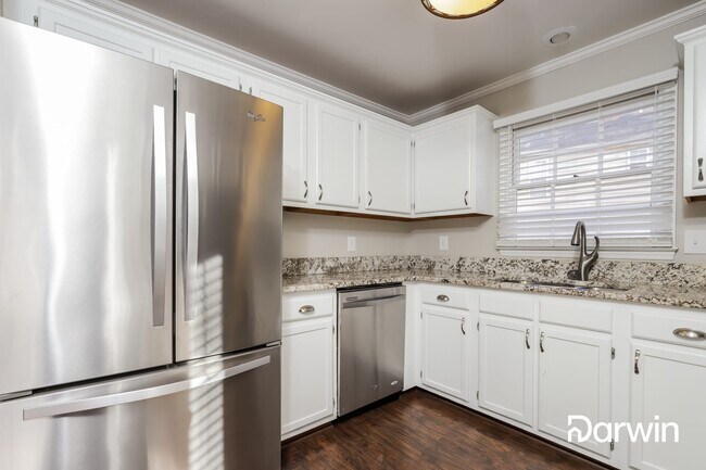 Building Photo - 1052 Stamford Club Drive, Rural Hall, NC 2...