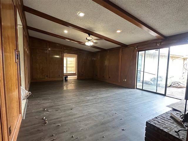 Foto del edificio - 305 Marriott Ln