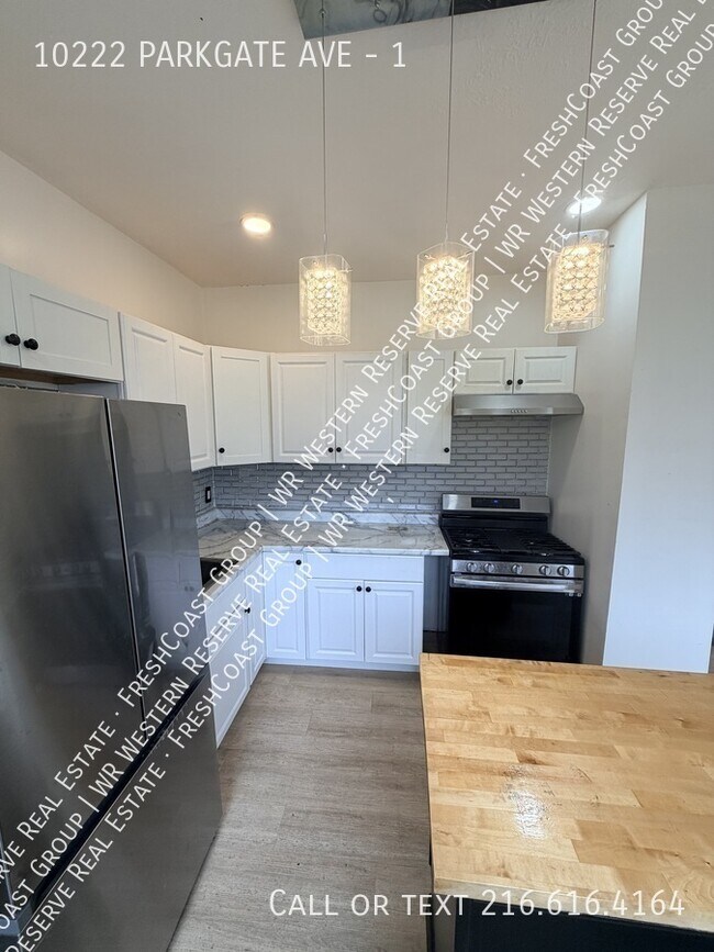 Foto del edificio - 10222 Parkgate Ave