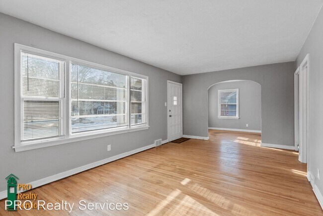 Building Photo - 3 br, 1 bath House - 1463 7th St E