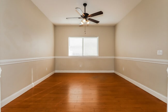 Building Photo - 4 Bedroom Tampa Home