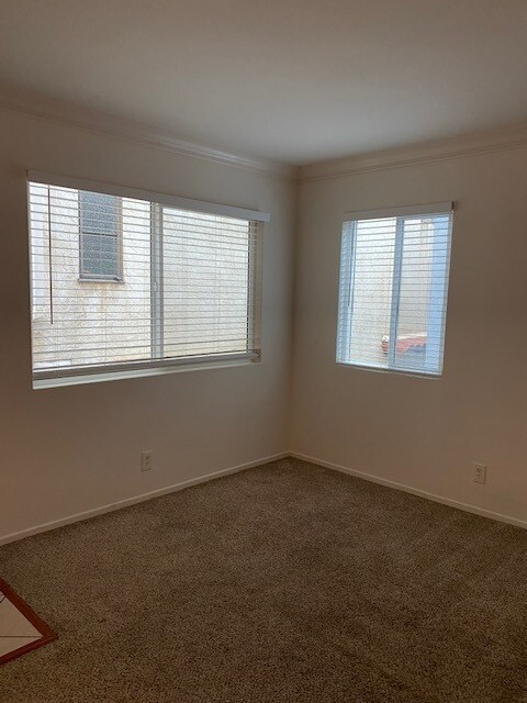Building Photo - 213 Kelp St