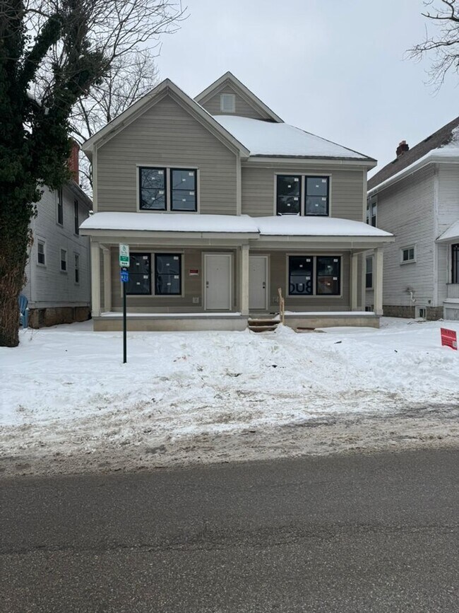 Building Photo - BRAND NEW BUILD- 5 BEDROOMS + 5.5 BATHS + 4 FREE Off-street parking spots HOUSE -Under constructi...