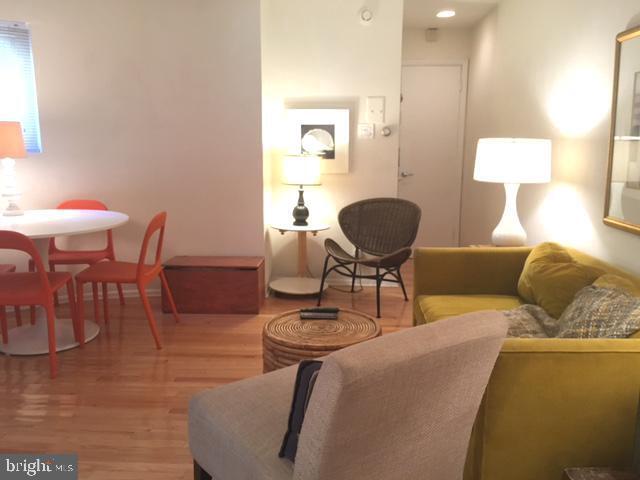 Foto del edificio - 923 Spruce St