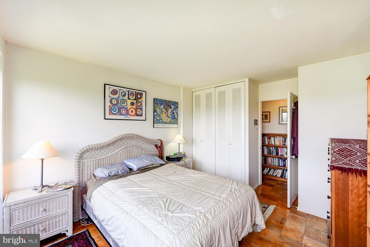 1311 Delaware Ave SW Unit S738, Washington, DC 20024 Room for Rent in