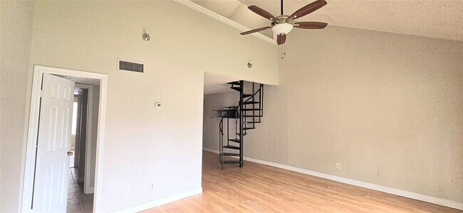 Foto del edificio - 12900 Walden Rd