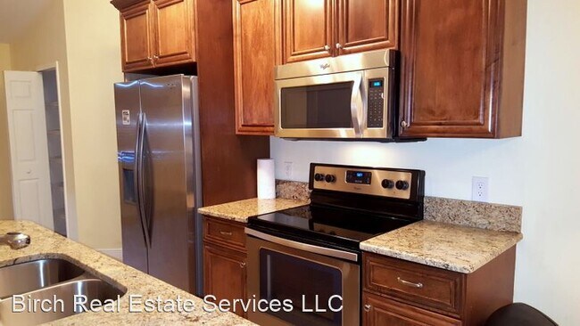 Building Photo - 3 br, 2 bath House - 1100 Evergreen Place