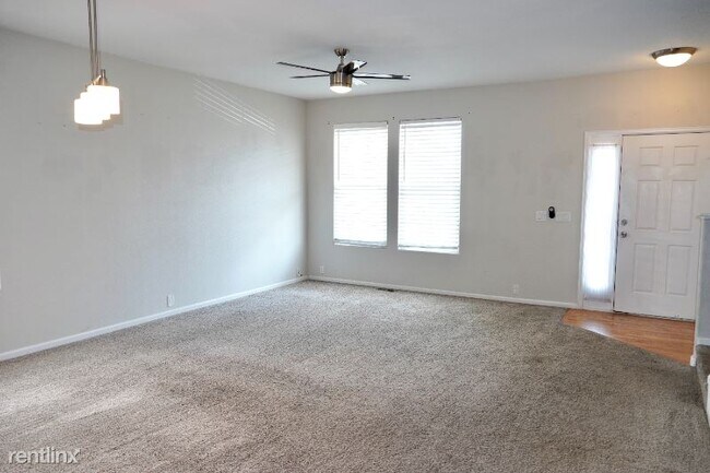 Building Photo - 3 br, 2.5 bath Townhome - 2730 Brooksedge Vw