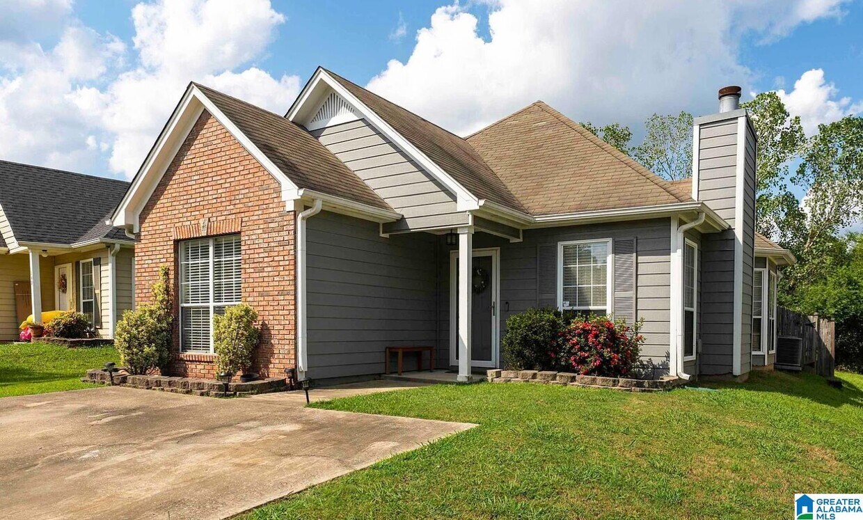 Foto principal - 134 Mayfair Ln
