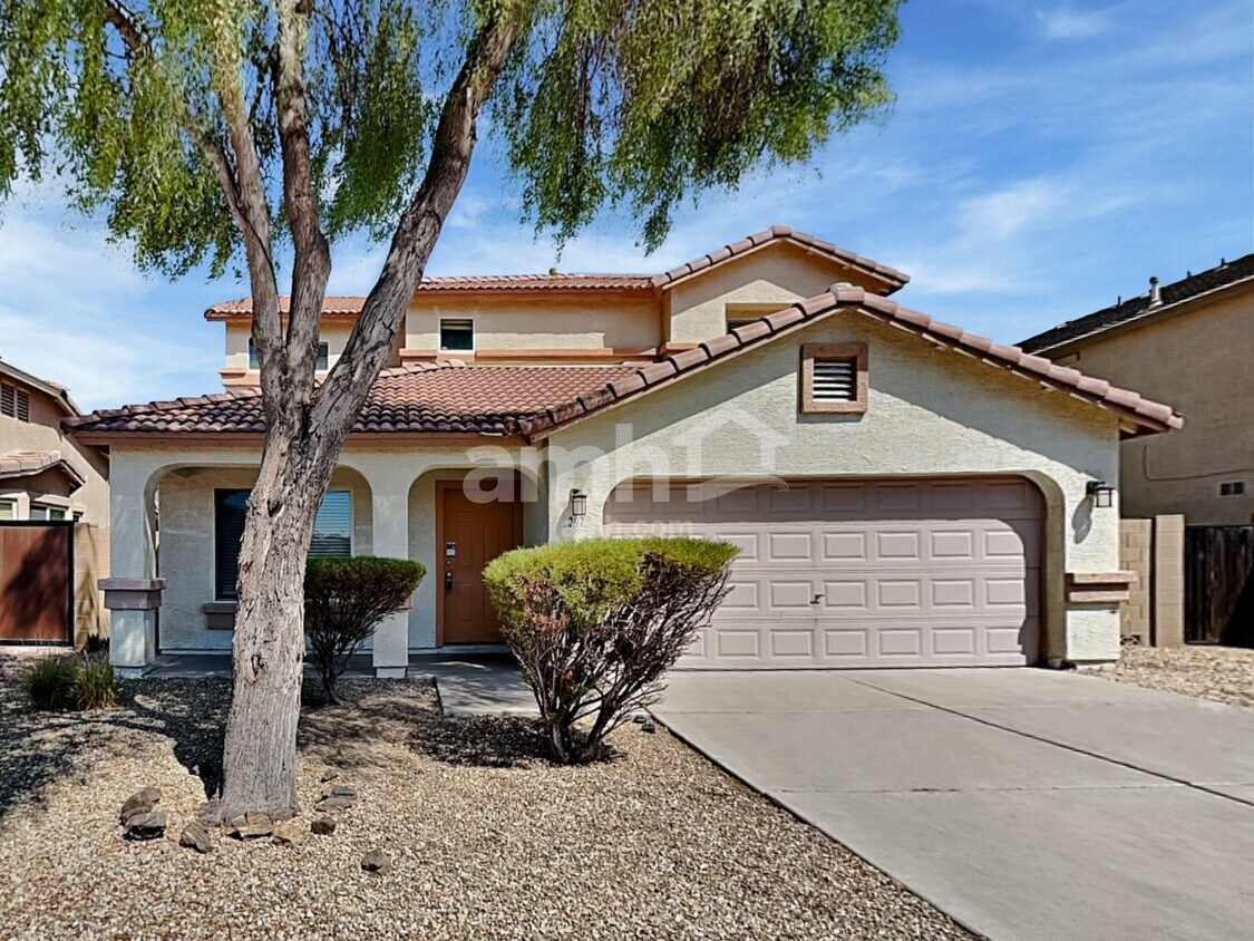 Foto principal - 247 N 152nd Dr