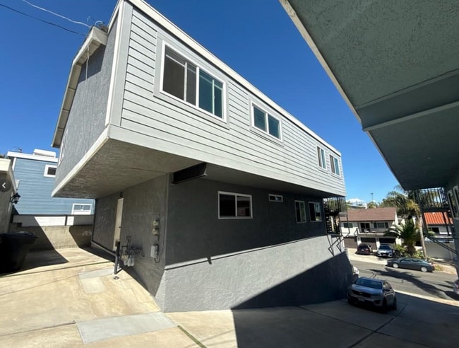 Building Photo - 34051 Silver Lantern St