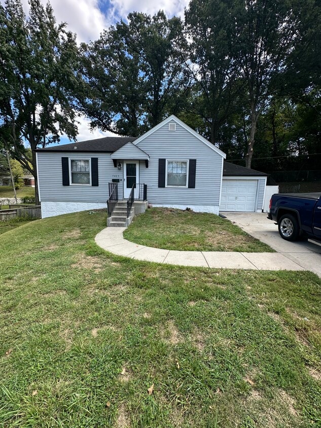 Primary Photo - 7405 Sharon Dr