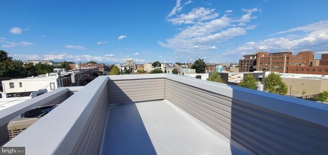 Foto del edificio - 307 W York St