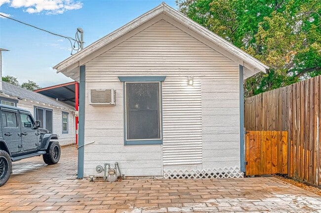 Building Photo - 4011 Artdale St