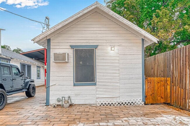 Foto del edificio - 4011 Artdale St