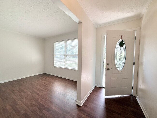 Building Photo - 3983 Post Oak Rd N