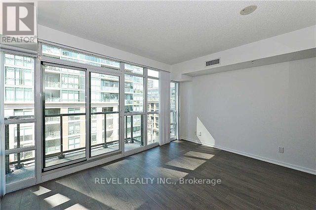 Building Photo - 68-868 Abell St