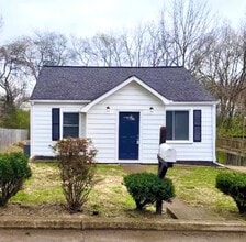 Building Photo - 719 Elder St