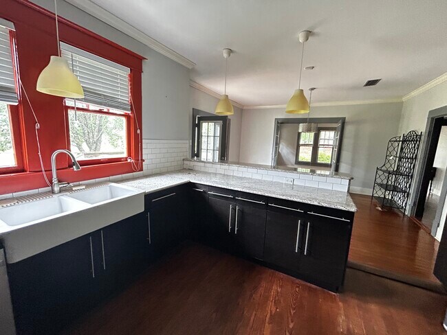 Foto del edificio - 2504 Kavanaugh Rd