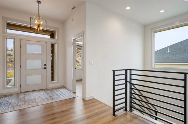 Building Photo - Luxury New Construction Five Bedroom Three...