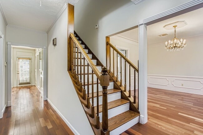 Building Photo - 8518 Rebawood Dr