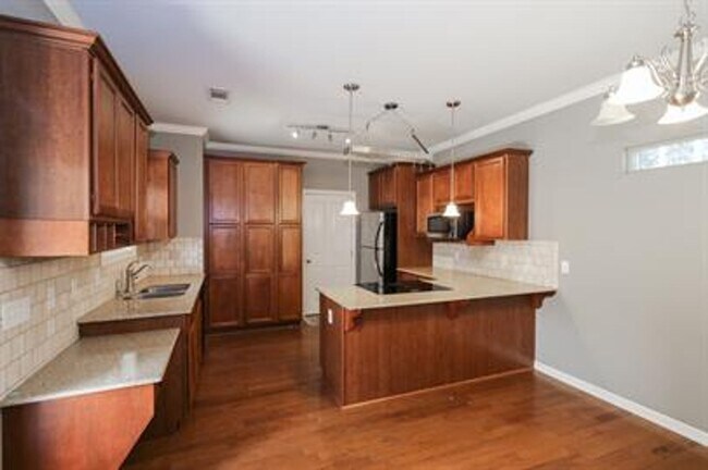 Foto del edificio - Beautiful 3 bed/3 bath in Fayetteville.