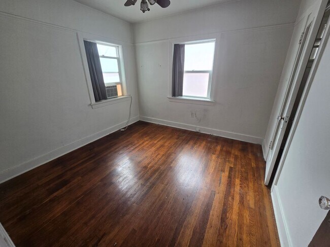 Foto del edificio - 4133 Cleveland Ave