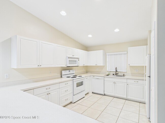 Building Photo - 131 Maggie Way