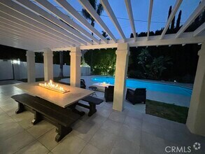 Building Photo - 8731 Topanga Canyon Blvd