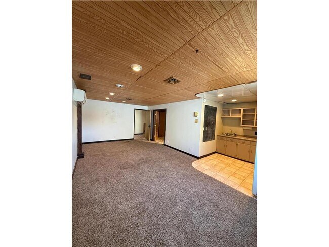 Building Photo - 314 5th St SW