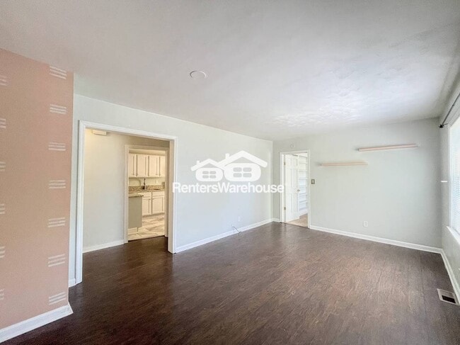 Building Photo - 3920 Davis St