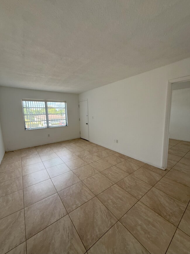 Livingroom - 3100 W Flagler St