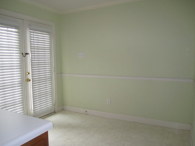 Building Photo - 3102 Cashwell Dr