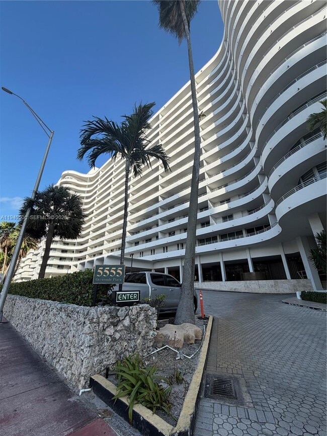 Building Photo - 5750 Collins Ave