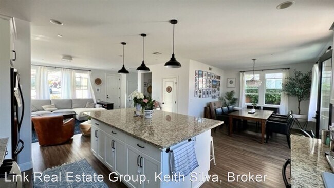 Foto del edificio - 3 br, 2 bath House - 457 Junipero Way