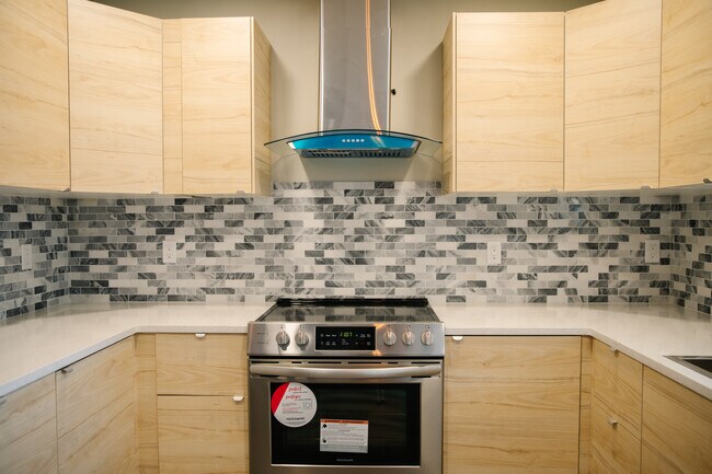 Kitchen - 6800 NE Vancouver Mall Dr