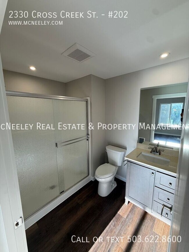 Foto del edificio - 2330 Cross Creek St