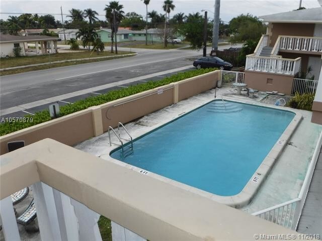Foto del edificio - 295 SW 15th St