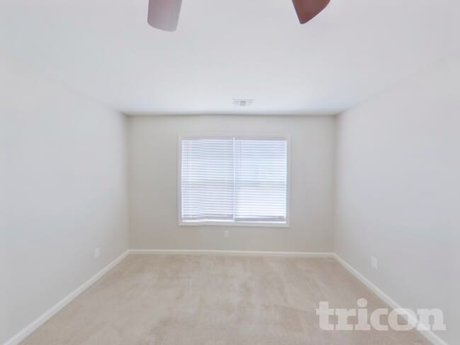 Foto del edificio - 18 Driftwood Ave