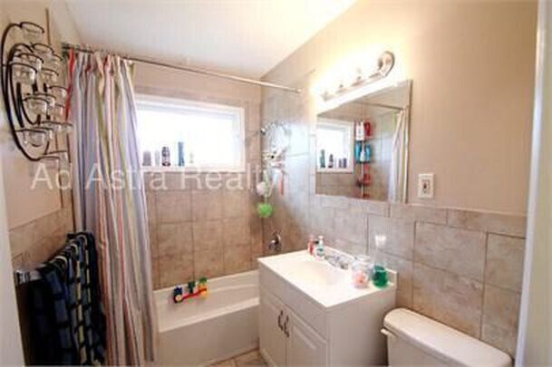 Foto del edificio - Beautiful 3 Bed Home in KCMO-Available NOW!!