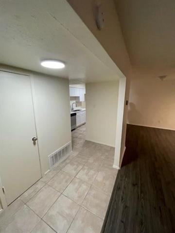 Building Photo - 1214 Meadow Creek Dr