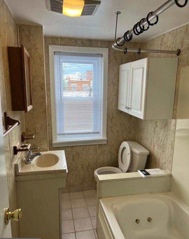 Building Photo - 3085 Tilton St