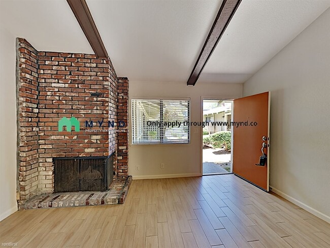 Building Photo - 2336 Villanova Cir