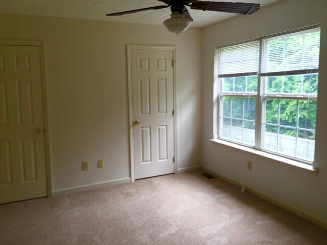 Foto del edificio - 400 Wabarto Way